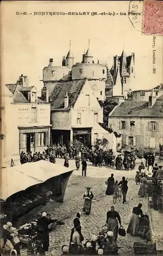 Ak Montreuil-Bellay Maine et Loire, La Place