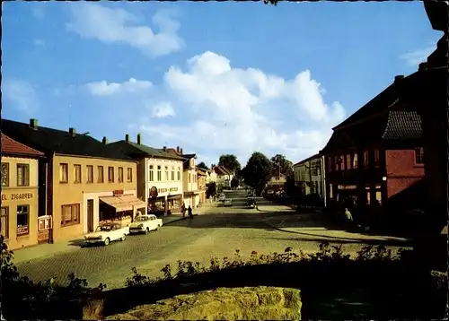 Ak Ahrensbök in Ostholstein, Strassenansicht, Geschäfte