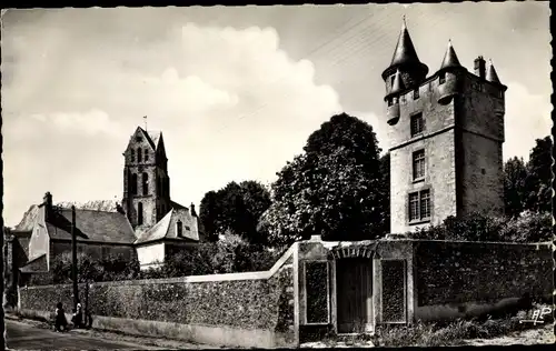 Ak Briis sous Forges Essonne, L'Église du XI siècle et le Donjon