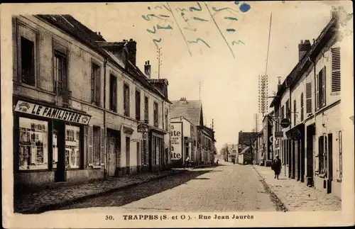 Ak Trappes Yvelines, Rue Jean Jaures, Le Familistere