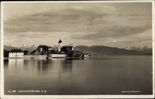 Ak Wasserburg am Bodensee Schwaben, Ort vom Wasser aus gesehen, Kirche