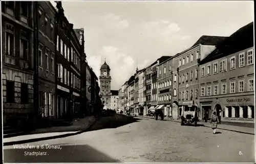 Ak Vilshofen an der Donau Kreis Passau, Blick auf den Stadtplatz, Gasthaus zur Post