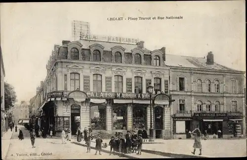 Ak Cholet Maine et Loire, Place Travot et Rue Nationale