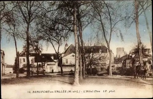 Ak Beaufort en Vallee Beaufort en Anjou Maine et Loire, L'Hôtel Dieu