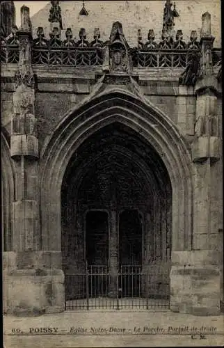 Ak Poissy Yvelines, Église Notre Dame, le Porche, Portrail de droite