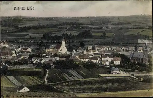 Ak Ostritz in Sachsen, Blick auf den Ort, Kirche