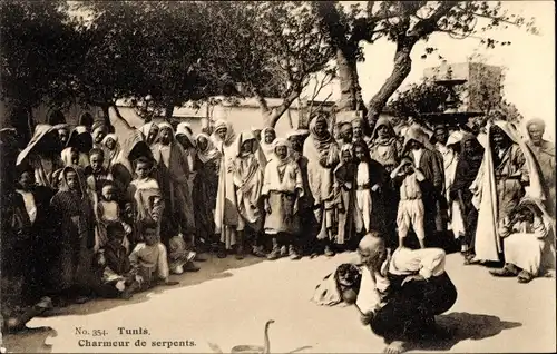 Ak Tunis Tunesien, Charmeur de serpents, Schlangenbeschwörer