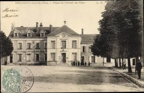 Ak Bracieux Loir et Cher, Place de l'Hôtel de Ville