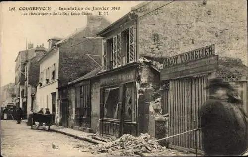 Ak Courbevoie Hauts de Seine, Les eboulements de la Rue Louis Blanc, Inondation de 1910