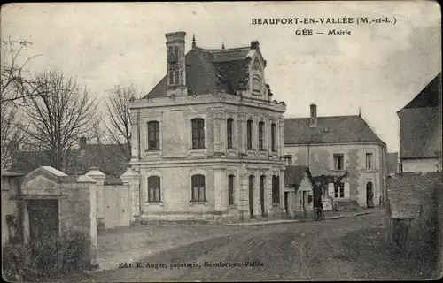 Ak Beaufort en Vallee Beaufort en Anjou Maine et Loire, Gée, Mairie