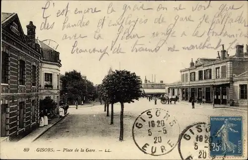 Ak Gisors Eure, Place de la Gare