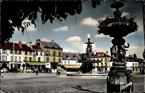 Ak Melun Seine et Marne, La place Saint Jean