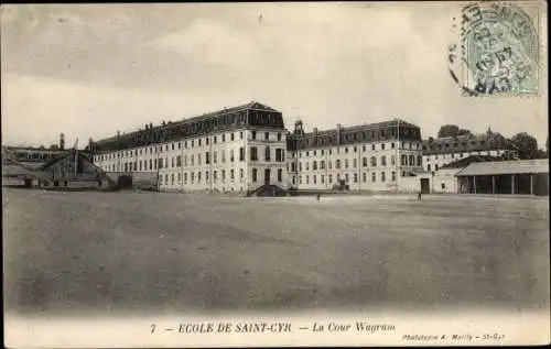 Ak Saint Cyr Yvelines, La Cour Wagram