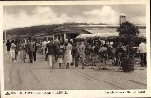 Ak Deauville sur Mer Calvados, Plage Fleurie, Les planches et Bar du Soleil