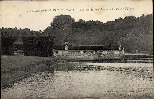 Ak Ouzouer sur Trézée Loiret, Château de Pontchevron, Le Parc et l'Etang