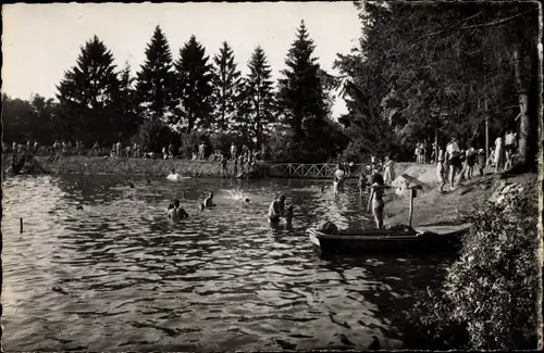 Ak Saint Remy l'Honore Yvelines, La baignade de l'Etang