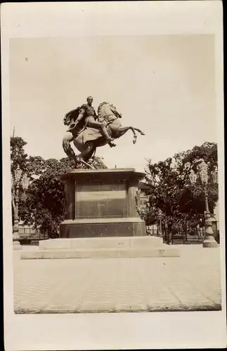 Ak Caracas Venezuela, Simon Bolivar Reiterstandbild