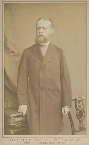 CdV Albert Grundner Berlin, Portrait eines Wissenschaftlers