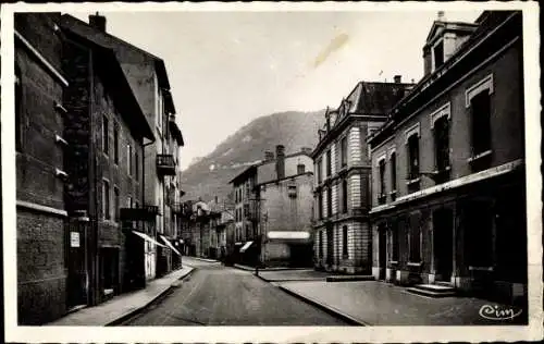 Ak Tenay Ain, Rue Central, Les Grands Bureaux