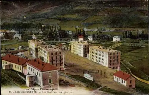 Ak Barcelonnette Hautes Alpes, Les Casernes, vue generale