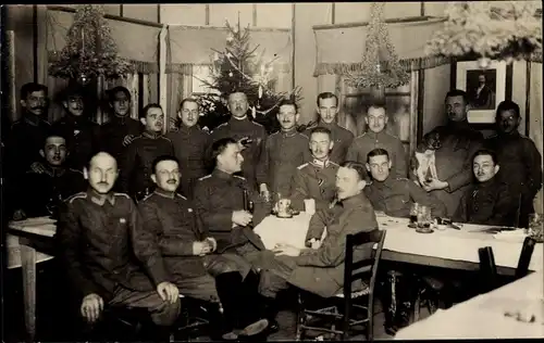 Foto Ak Deutsche Soldaten zur Kaiserzeit auf einer Weihnachtsfeier