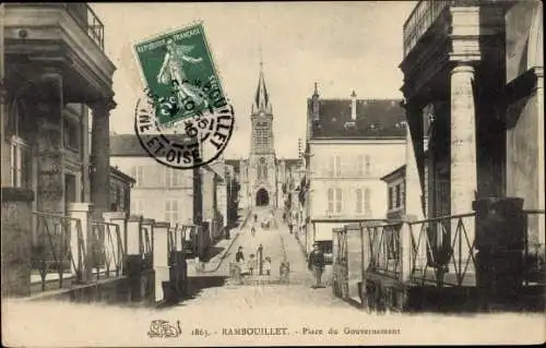 Ak Rambouillet Yvelines, Place du Gouvernement