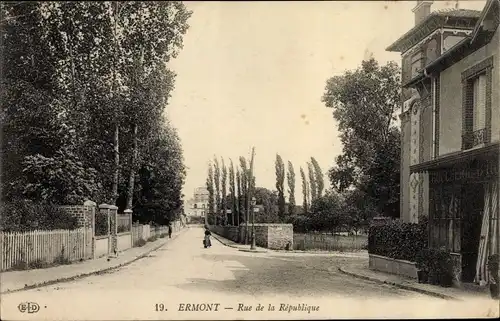 Ak Ermont Val d'Oise, Rue de la République