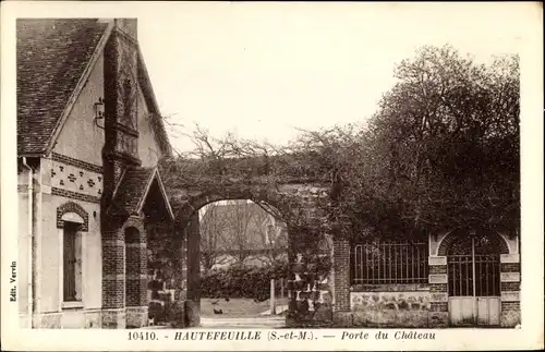 Ak Hautefeuille Seine et Marne, Porte du Château