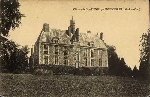 Ak Mondoubleau Loir et Cher, Château de Glatignie, vue extérieure, pelouse