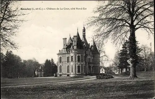 Ak Souday Loir et Cher, Château de la Cour, côté Nord-Est, pelouse