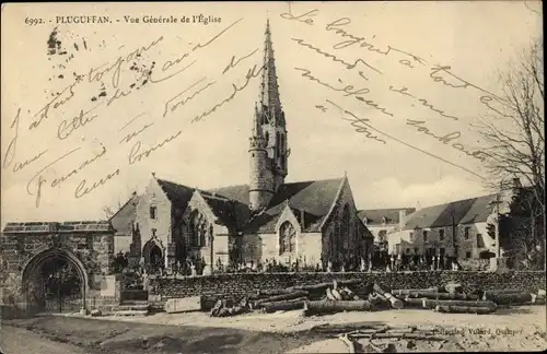 Ak Pluguffan Finistère, Vue Générale de l'Église