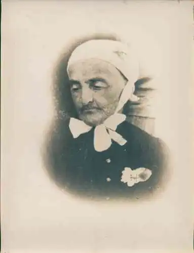 Foto Combalie, Henri, Toulouse, Portraitfotografie, ältere Frau mit Haube