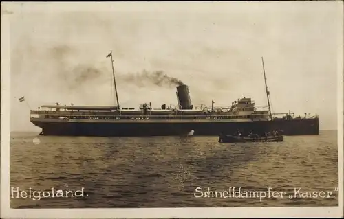 Foto Ak Helgoland, Schnelldampfer Kaiser, Hapag Seebäderdienst