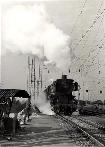 Foto Nürnberg in Mittelfranken Bayern, Deutsche Lokomotive 50807, Rangierbahnhof