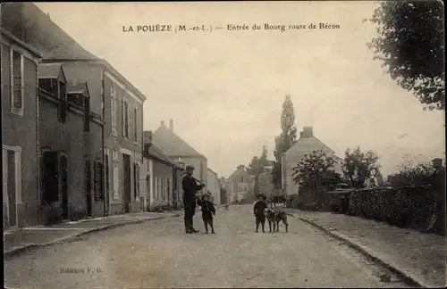 Ak La Poueze Maine-et-Loire, Entrée du Bourg route de Bécon