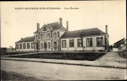 Ak Saint Maurice sur Fessard Loiret, Schule