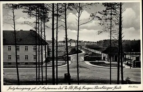 Ak Lüneburger Heide, Haupteingang zur Kaserne, Übungsplatz