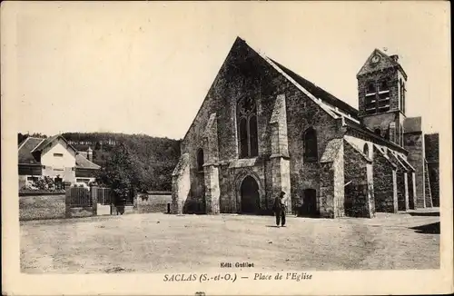 Ak Saclas Essonne, Place de l'Eglise