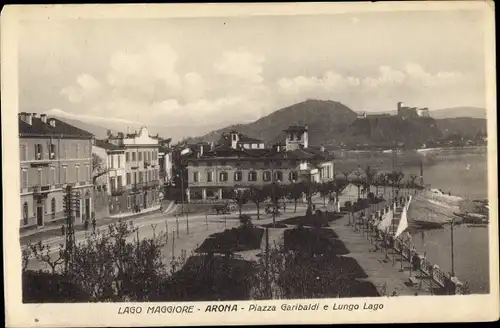 Ak Arona Lago Maggiore Piemonte Italien, Piazza Garibaldi e Lungo Lago