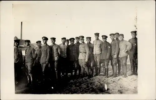 Foto Ak Gruppenbild deutsche Soldaten, Kaiserreich