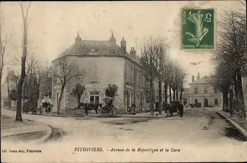 Ak Pithiviers Loiret, Avenue de la République et la Gare