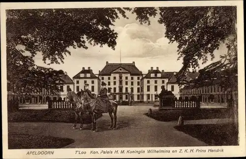 Ak Apeldoorn Gelderland, Kon. Paleis H. M. Koningin Wilhelmina en Z. K. H. Prins Hendrik