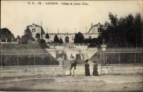 Ak Saumur Maine et Loire, Collège de Jeunes Filles