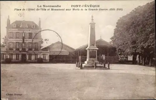 Ak Pont l Eveque Calvados, Place de l'Hôtel de Ville et Monument
