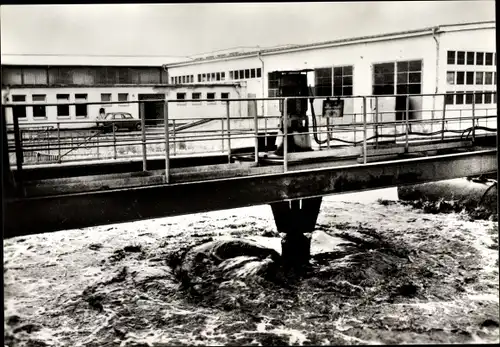 Ak Moderner schwimmender Belüftungskreisel zum Sauerstoffeintrag in das Abwasser