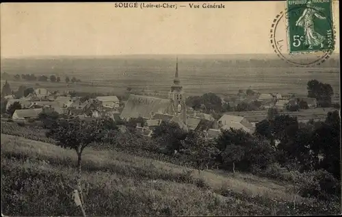 Ak Sougé Loir et Cher, Gesamtansicht, Kirche