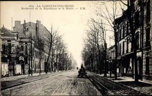 Ak La Garenne Colombes Hauts de Seine, Boulevard de la République et la Mairie