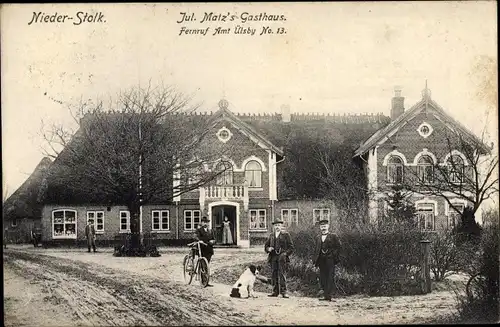 Ak Niederstolk Stolk in Schleswig Holstein, Gasthaus, Hund