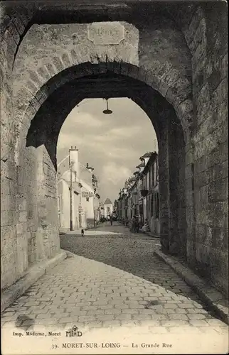 Ak Moret sur Loing Seine et Marne, La Grande Rue