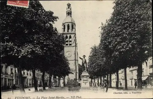 Ak Vendôme Loir et Cher, La Place Saint Maritn